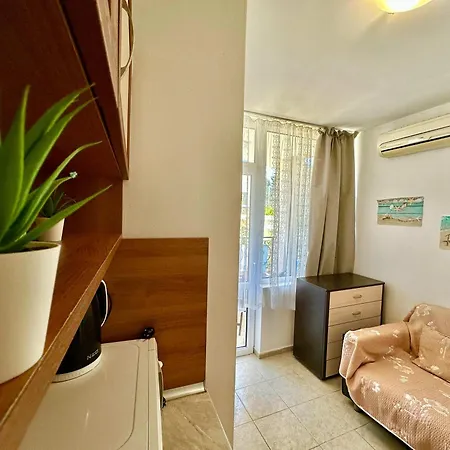 Cozy One-bedroom In Lilia By Menada *